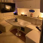 Nuit De Reve Sur Bateau Mamours Ii