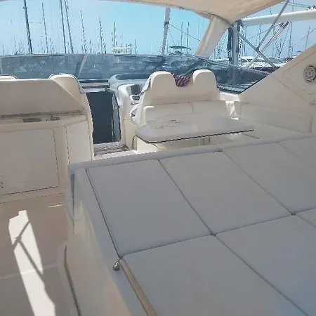 Nuit De Reve Sur Bateau Mamours Ii * Saint-Raphael (Var)