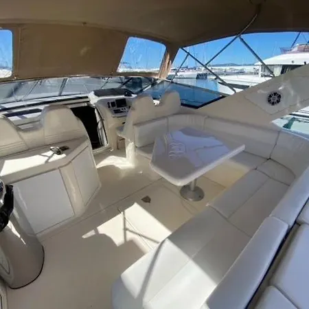 Homestay Nuit De Reve Sur Bateau Mamours Ii Saint-Raphael (Var)