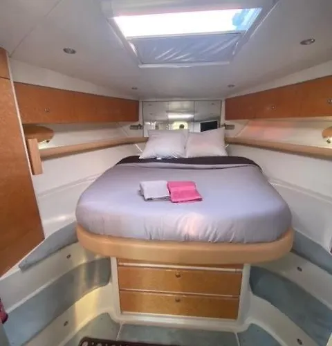 Nuit De Reve Sur Bateau Mamours Ii Saint-Raphael (Var)