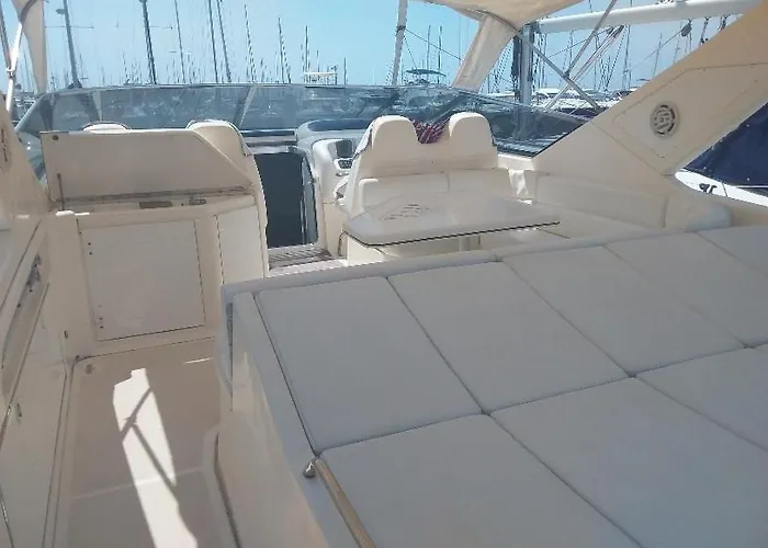 Nuit De Reve Sur Bateau Mamours Ii * Saint-Raphael (Var)