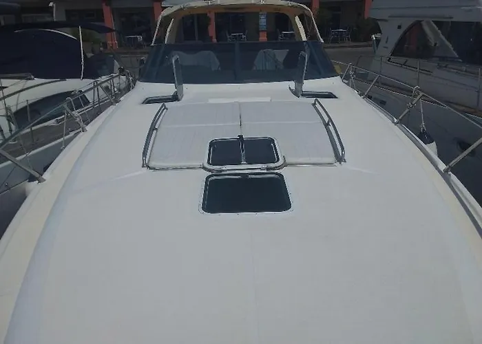 Privatunterkunft Nuit De Reve Sur Bateau Mamours Ii *